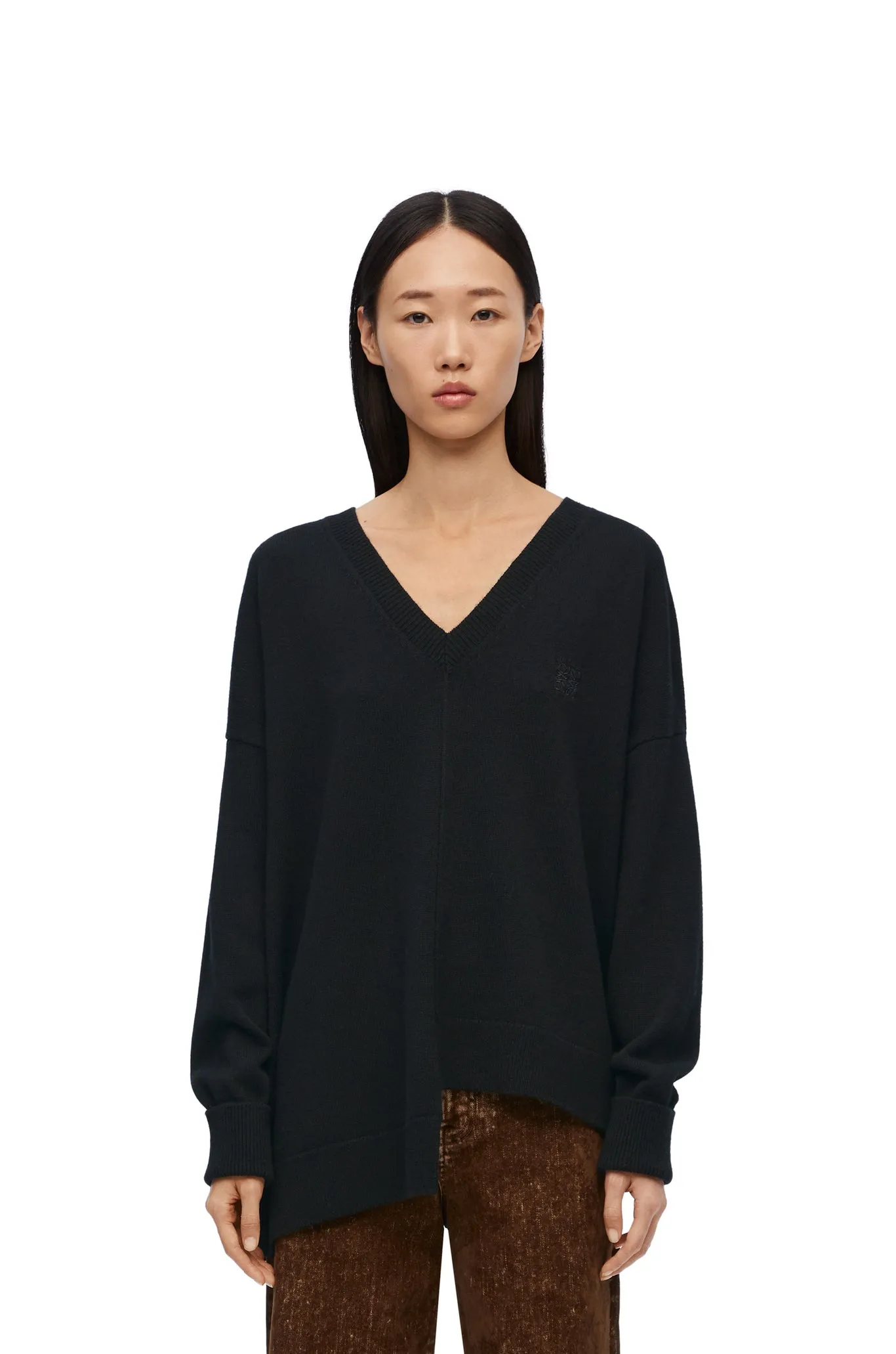 Asymmetric sweater in cashmere