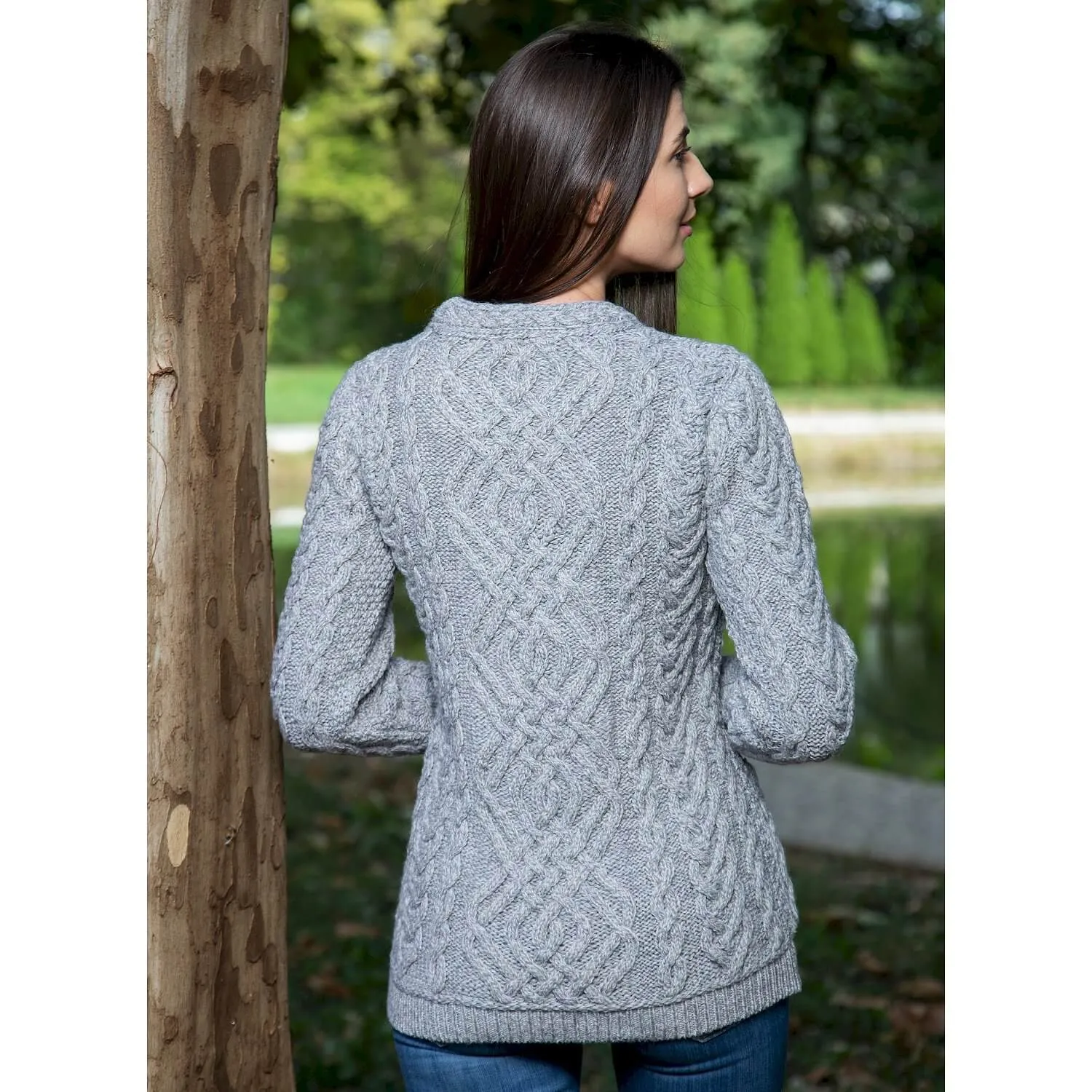 Women Crew Neck Irish Aran Sweater with Pockets