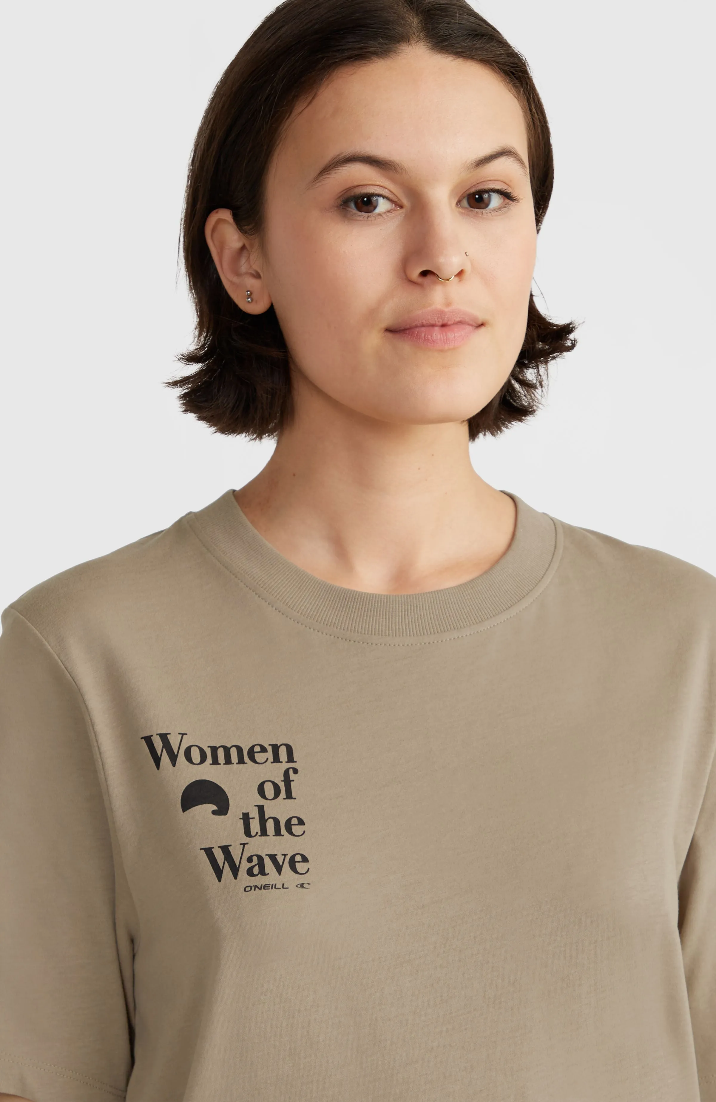 Women of the Wave T-Shirt | Concrete